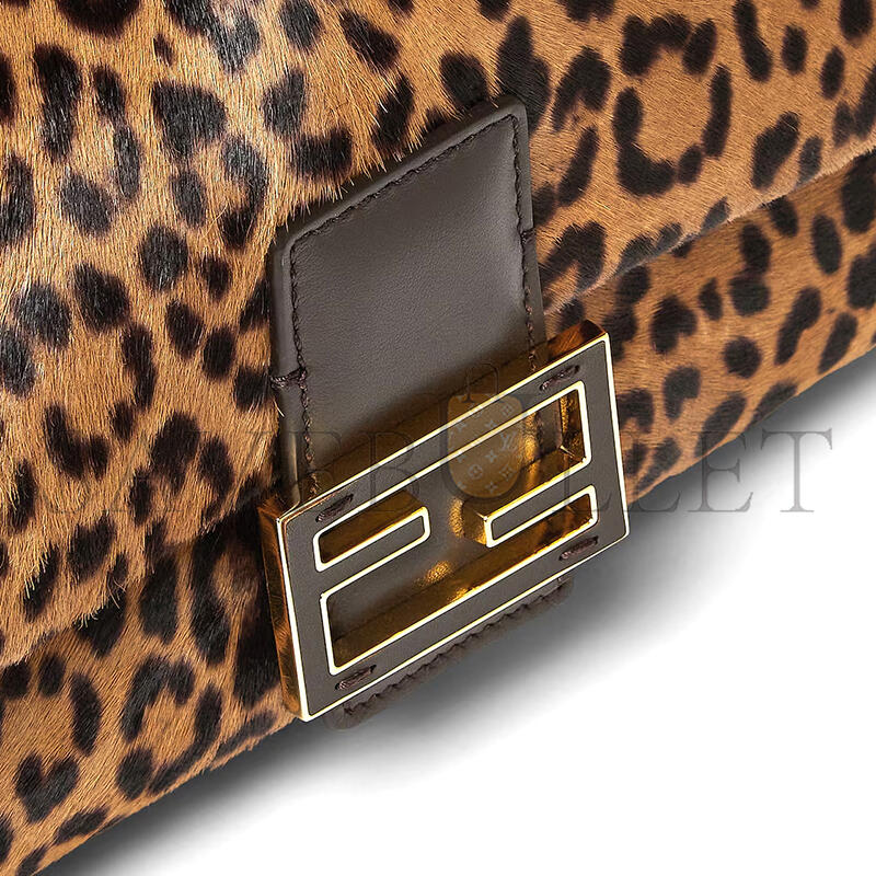 F**di baguette printed cavallino calfskin 8br600aydyf0a6e (27*15*6cm)